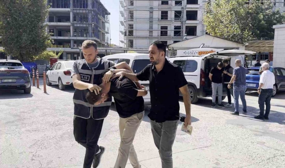 Bursa’nın İnegöl ilçesinde telefonda kendilerini polis olarak tanıtıp 71 yaşındaki