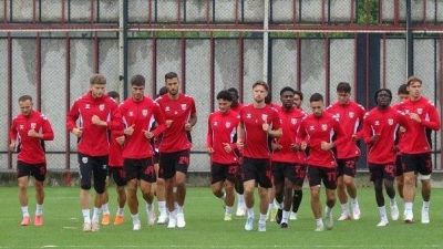 SAMSUN ( ) – Süper Lig ekiplerinden Samsunspor, 2’si yabancı