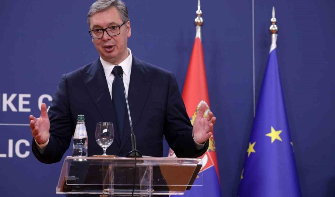 Sırbistan Cumhurbaşkanı Aleksandar Vucic, 27 Eylül’de görevinden istifa edeceğini açıkladı.