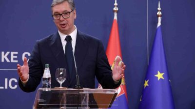 Sırbistan Cumhurbaşkanı Aleksandar Vucic, 27 Eylül’de görevinden istifa edeceğini açıkladı.