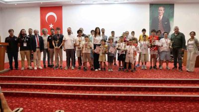 Bu yıl 15’incisi düzenlenen Ulusal Söke Belediyesi-Remzi Zeytinoğlu Satranç Turnuvası,