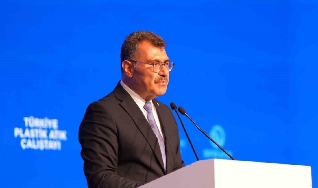 İstanbul’da Sıfır Atık Vakfı tarafından düzenlenen Türkiye Plastik Atık Çalıştayı’nın