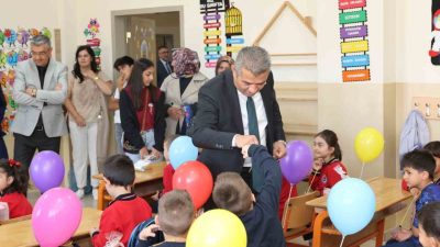 Erzurum İl Millî Eğitim Müdürü Süleyman Ekici, uyum haftası kapsamında