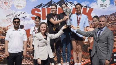 Vanlı atletizm sporcusu Meryem Korkuç, Şırnak’ta düzenlenen Dağ Koşuları Türkiye